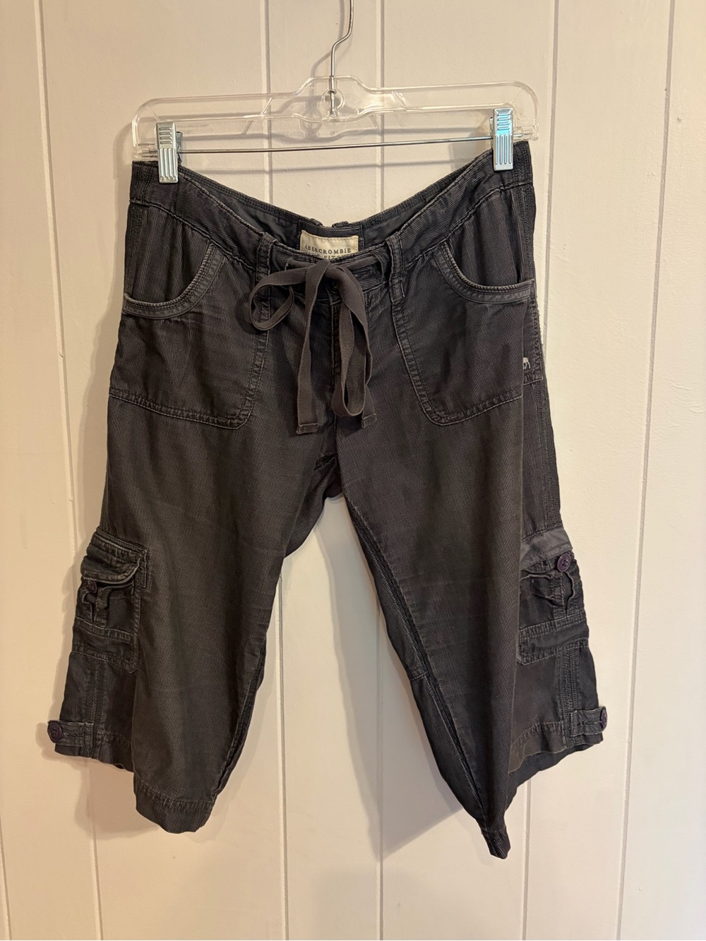 Abercrombie & Fitch Black Cargo Capri Shorts